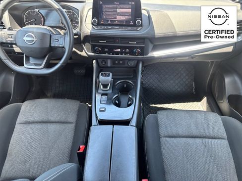 Certified 2025 Nissan Rogue SV FWD image 14