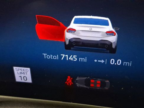 Used 2025 BMW 230i xDrive Coupe w/ Premium Package image 18