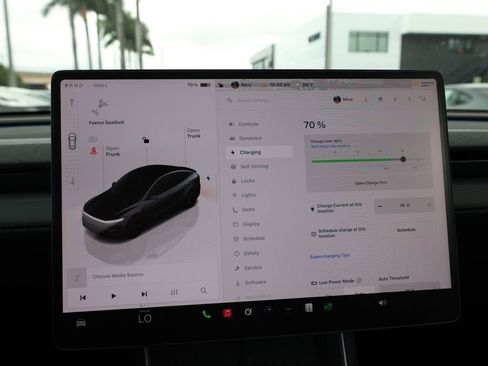 Used 2026 Tesla Model Y Long Range RWD image 33