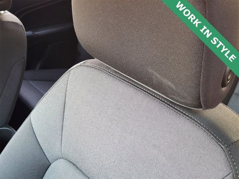 Used 2025 Chevrolet Colorado W/T w/ Advanced Trailering Package image 15