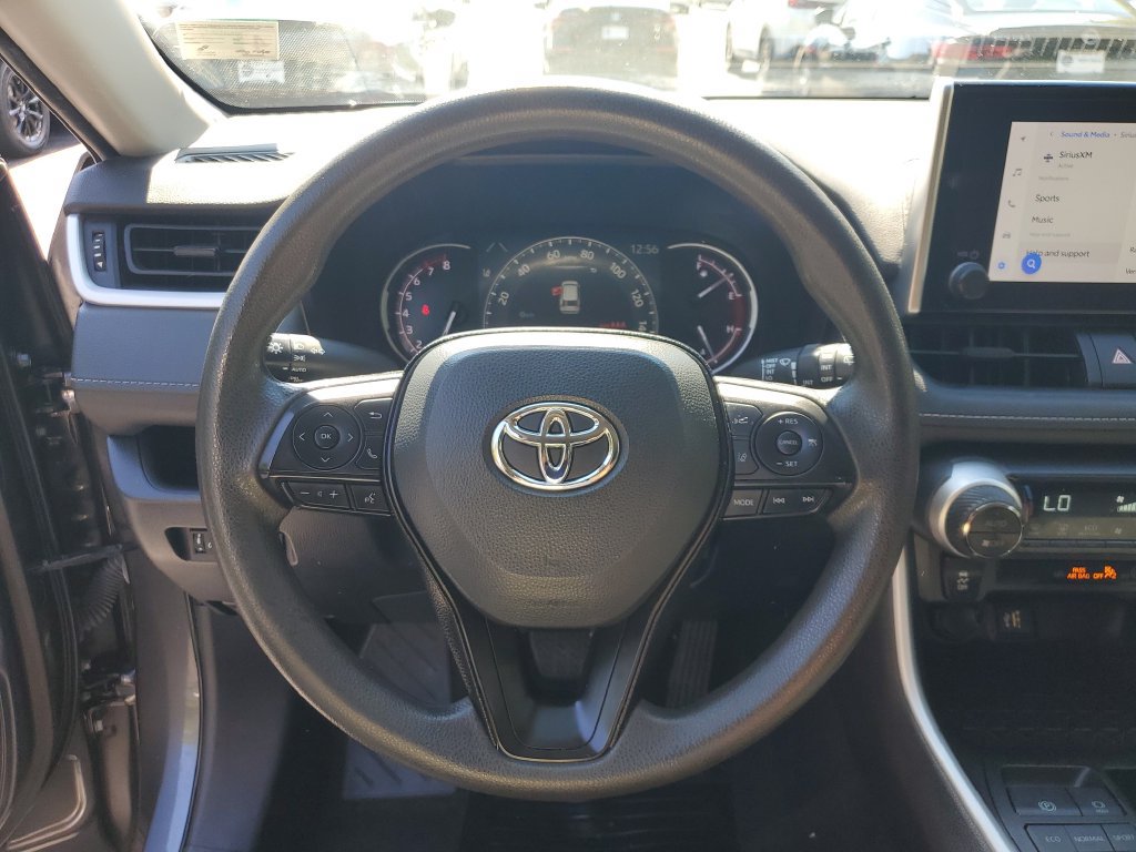 Used 2024 Toyota RAV4 XLE AWD/4WD image 27