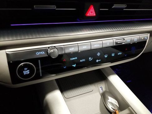 Certified 2024 Hyundai Ioniq 6 SEL RWD image 7