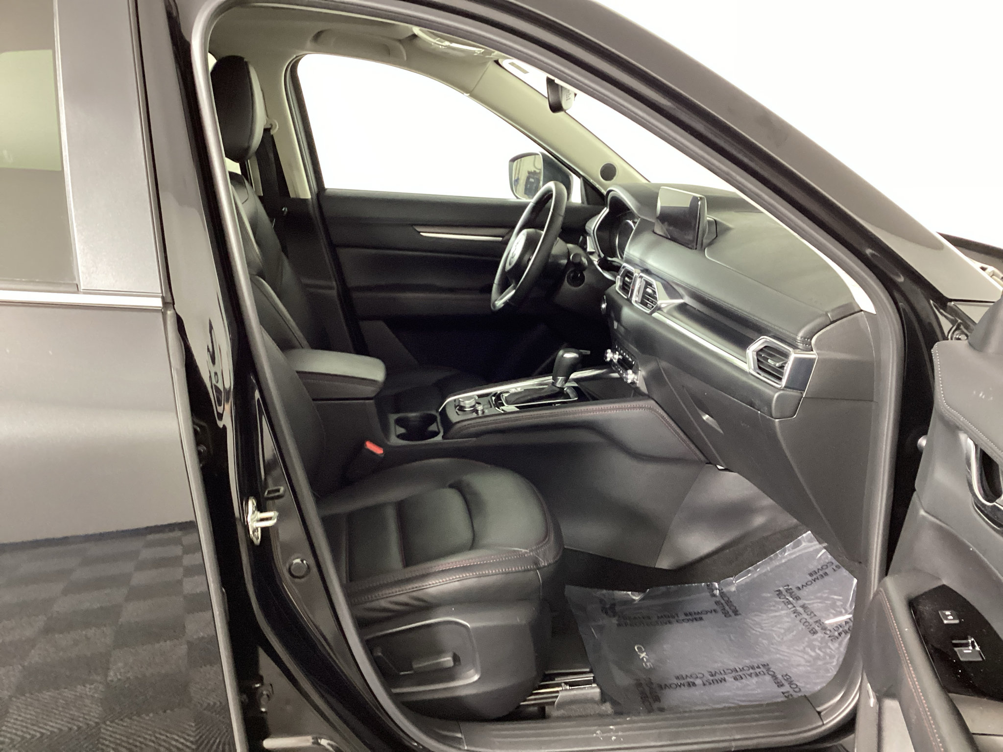Used 2025 MAZDA CX-5 Carbon Edition AWD/4WD image 9