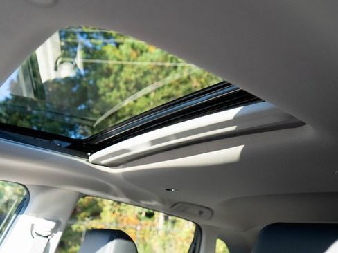 Certified 2023 Honda HR-V EX-L image 4