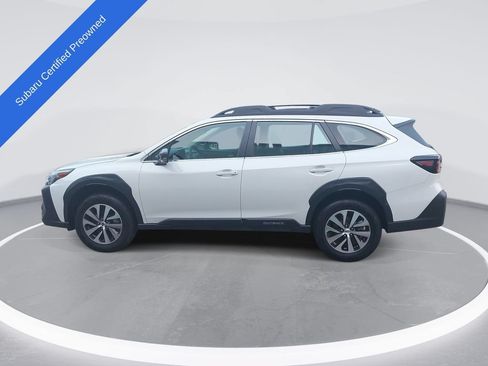 Used 2025 Subaru Outback AWD/4WD image 8
