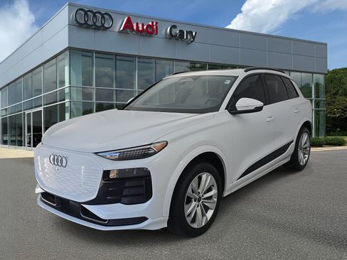 Used 2025 Audi Q6 e-tron Premium Plus w/ Premium Plus image 1