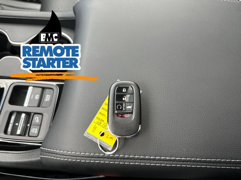 Used 2025 Honda Pilot Elite image 84