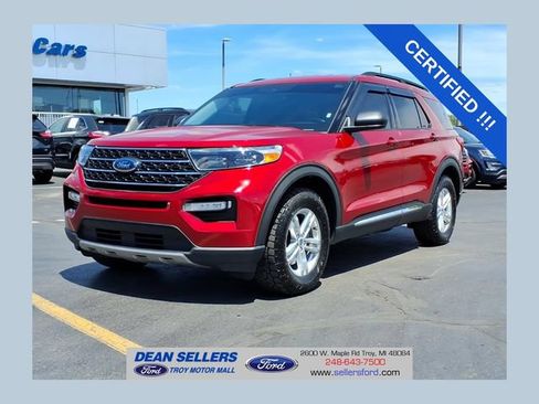 Certified 2022 Ford Explorer XLT w/ Equipment Group 202A AWD/4WD image 1