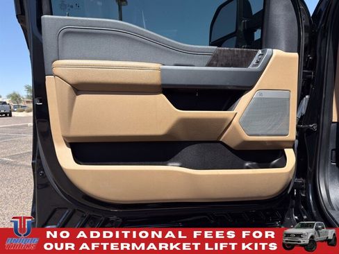 Used 2023 Ford F250 Lariat w/ FX4 Off-Road Package AWD/4WD image 16