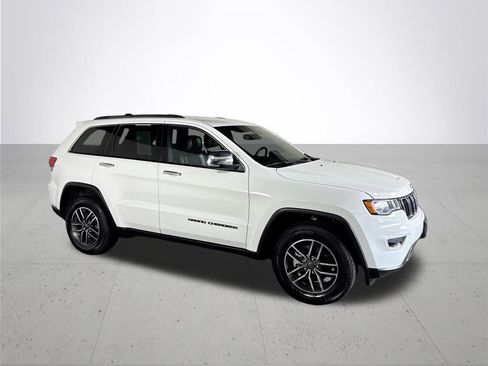 Used 2019 Jeep Grand Cherokee Limited AWD/4WD image 4