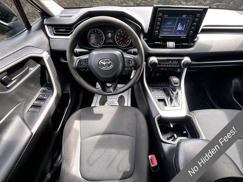 Used 2022 Toyota RAV4 LE AWD/4WD image 5