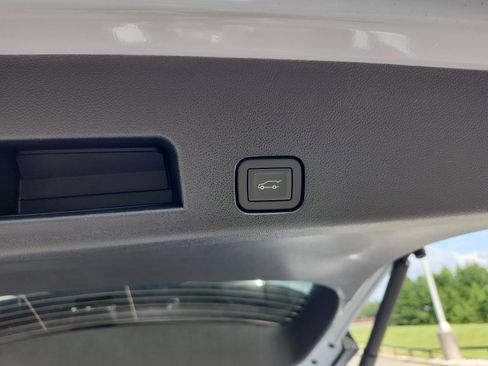 New 2026 GMC Acadia AT4 w/ Luxury Package image 9