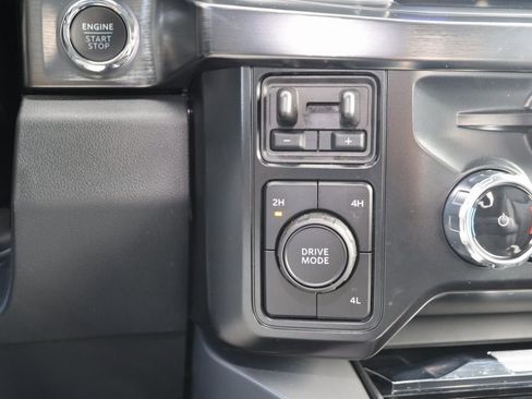 Used 2025 Ford F450 Lariat image 35