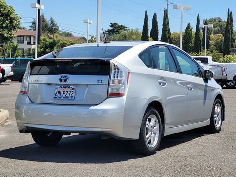 Used 2010 Toyota Prius Five FWD image 6