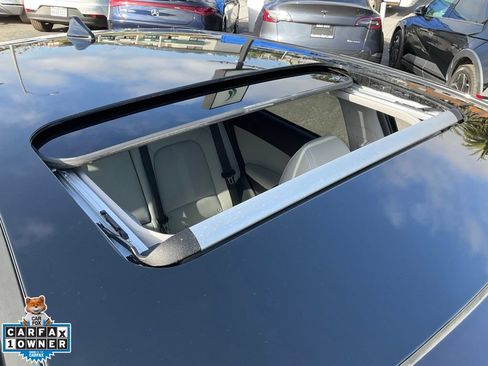 Used 2023 Hyundai Kona Limited FWD image 76