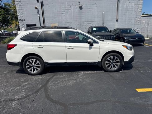 Used 2015 Subaru Outback 2.5i Limited AWD/4WD image 15
