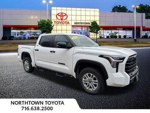 Used 2024 Toyota Tundra SR5 w/ SR5 Convenience Package AWD/4WD image 8