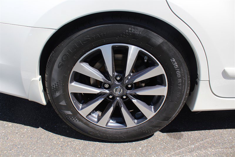 Used 2016 Nissan Altima 2.5 SV FWD image 24
