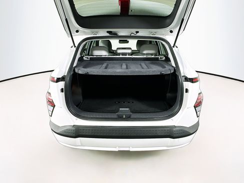 Used 2024 Hyundai Kona SEL FWD image 30