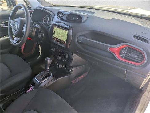 Used 2023 Jeep Renegade Trailhawk AWD/4WD image 23