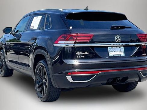 Used 2022 Volkswagen Atlas Cross Sport SE AWD/4WD image 4