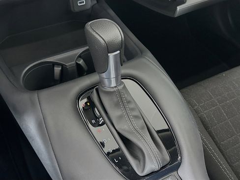Used 2025 Honda HR-V LX image 23