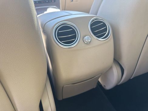 Used 2020 Mercedes-Benz GLC 300 4MATIC image 16