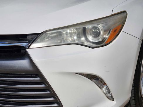 Used 2015 Toyota Camry LE image 7
