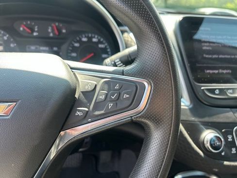 Used 2023 Chevrolet Malibu LT FWD image 18