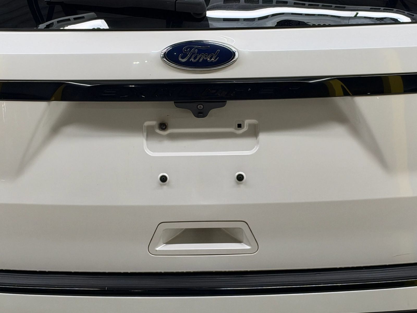 Used 2018 Ford Explorer Sport w/ Equipment Group 401A AWD/4WD image 11