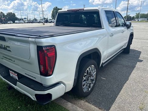 Used 2024 GMC Sierra 1500 Denali Ultimate AWD/4WD image 11