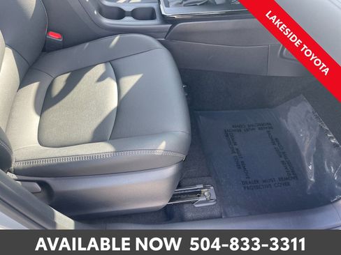 Certified 2026 Toyota Corolla Cross XLE w/ Convenience Package image 19