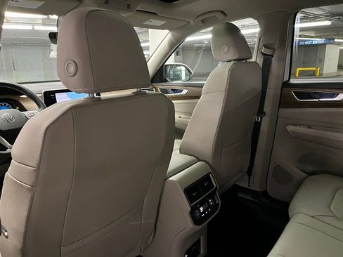 New 2026 Volkswagen Atlas SE image 24