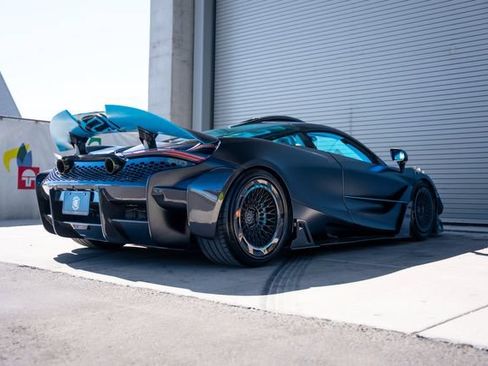 Used 2018 McLaren 720S Performance RWD image 15