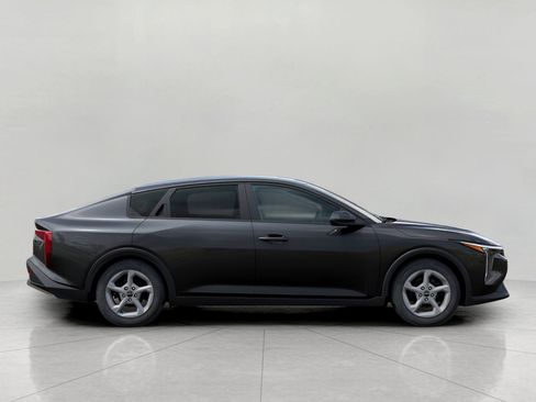 New 2025 Kia K4 image 7