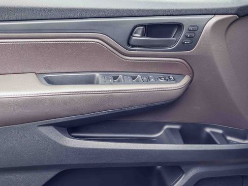 Used 2018 Honda Odyssey EX-L image 11