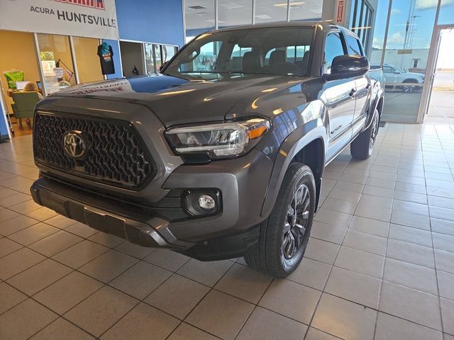 Used 2023 Toyota Tacoma Limited w/ Nightshade Package AWD/4WD image 4