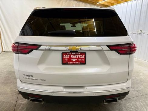 Used 2023 Chevrolet Traverse High Country AWD/4WD image 6