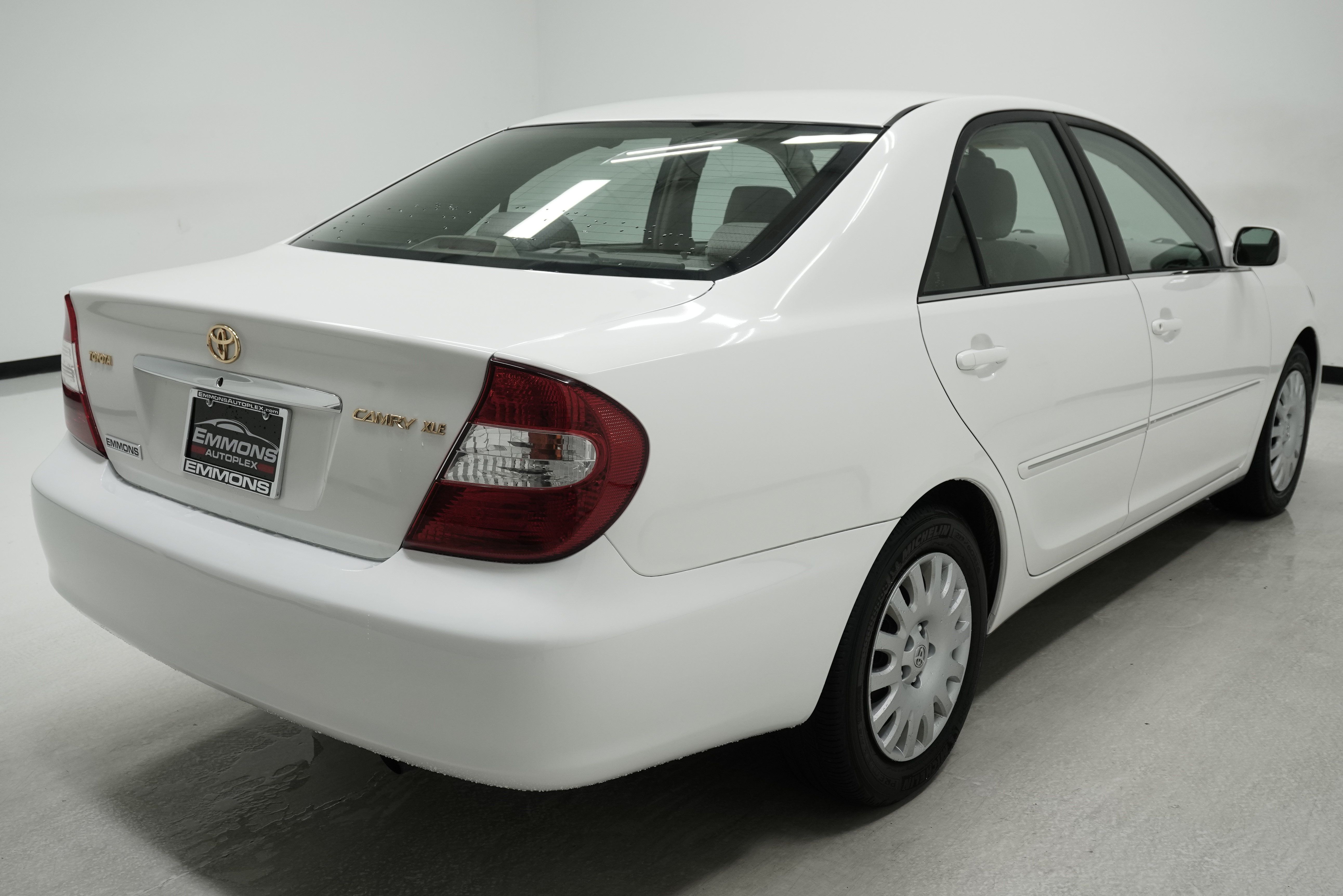 Used 2003 Toyota Camry XLE FWD image 3