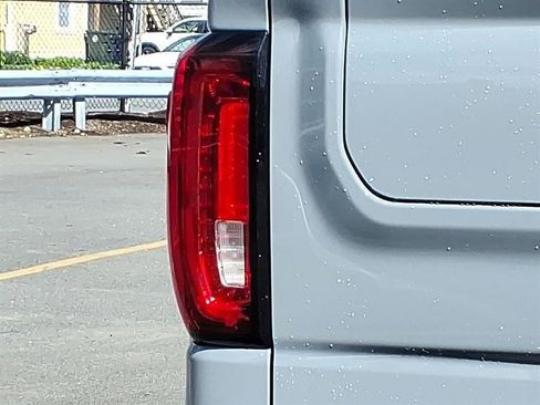 Used 2024 GMC Sierra 1500 Denali AWD/4WD image 6