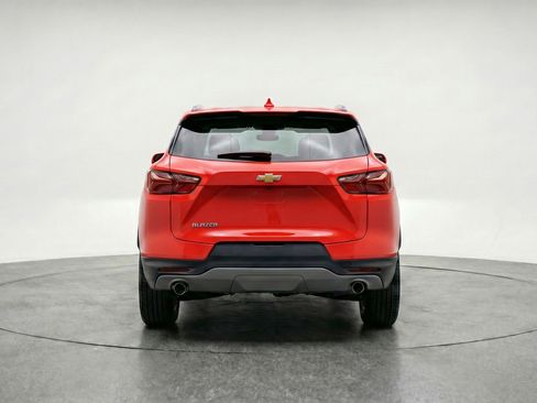 Used 2025 Chevrolet Blazer LT FWD image 7