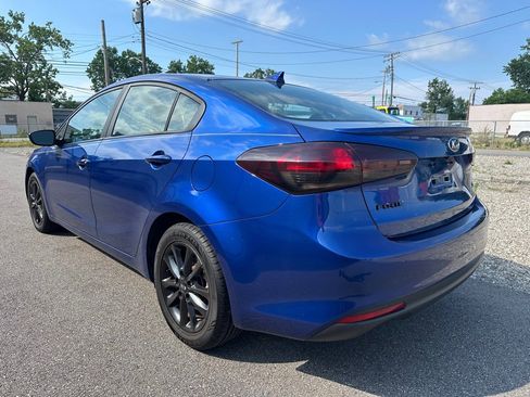 Used 2017 Kia Forte S image 5