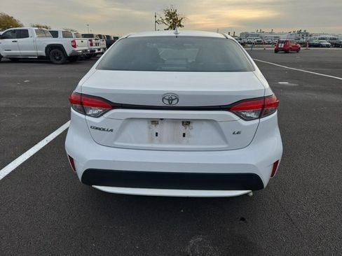Used 2020 Toyota Corolla LE image 5