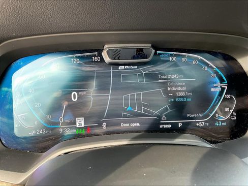 Certified 2023 BMW X5 xDrive45e w/ Executive Package image 20