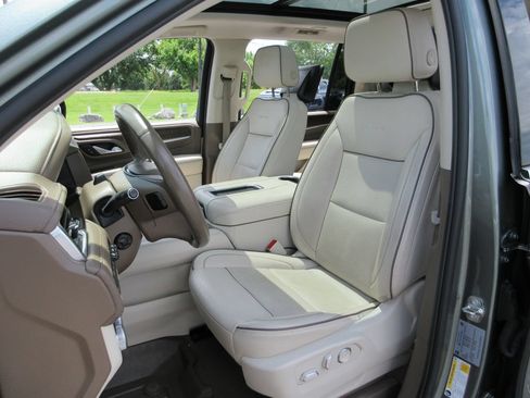 Certified 2023 GMC Yukon XL Denali w/ Denali Reserve Package AWD/4WD image 23