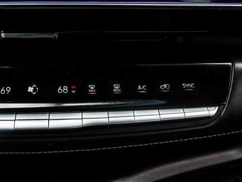 Used 2022 Cadillac Escalade ESV Sport Platinum w/ LPO, ONYX Package image 25