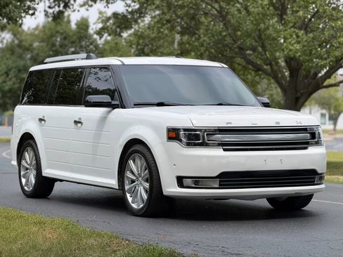 Used 2018 Ford Flex Limited w/ Equipment Group 303A AWD/4WD image 3