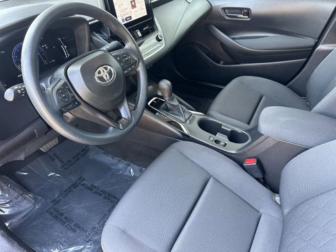 Used 2026 Toyota Corolla LE FWD image 9