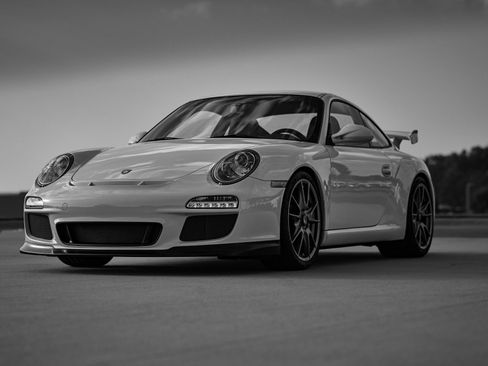 Used 2010 Porsche 911 GT3 RWD image 20