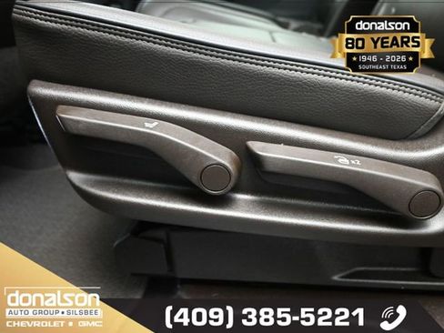 Used 2021 GMC Yukon Denali w/ Denali Premium Package image 10